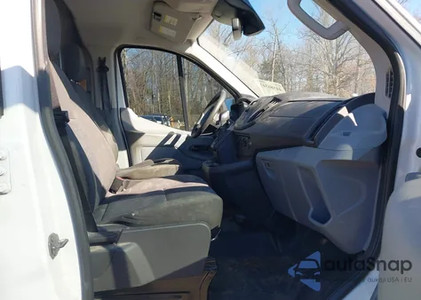 2019 Ford Transit-250 z USA, uszkodzony, nr VIN 1FTYR1ZM9KKB00495